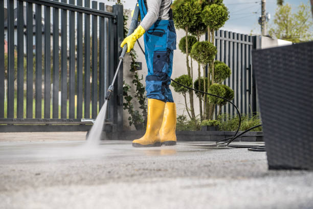Best Sidewalk Pressure Washing  in Loop, PA